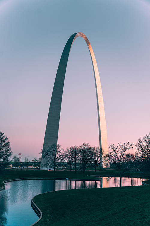 Article: Jay R. Smith Mfg. Co. Welcomes Gateway Representatives, Rep 49, St. Louis, MO